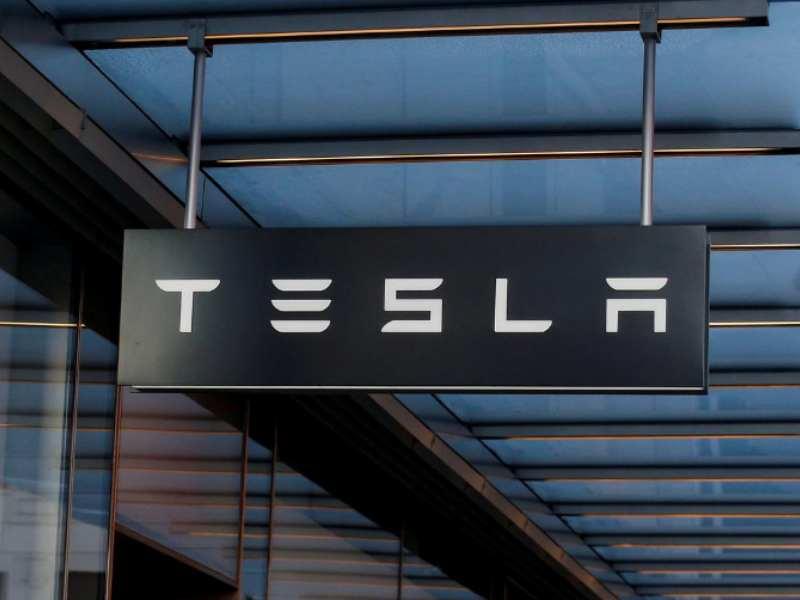 特斯拉(TSLA.US)“宏图计划4.0”宣告战略重心转向！马斯克：未来公司约80%价值将来自Optimus